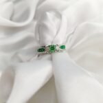 Emerald Green Texture Silver Ring - Image 5