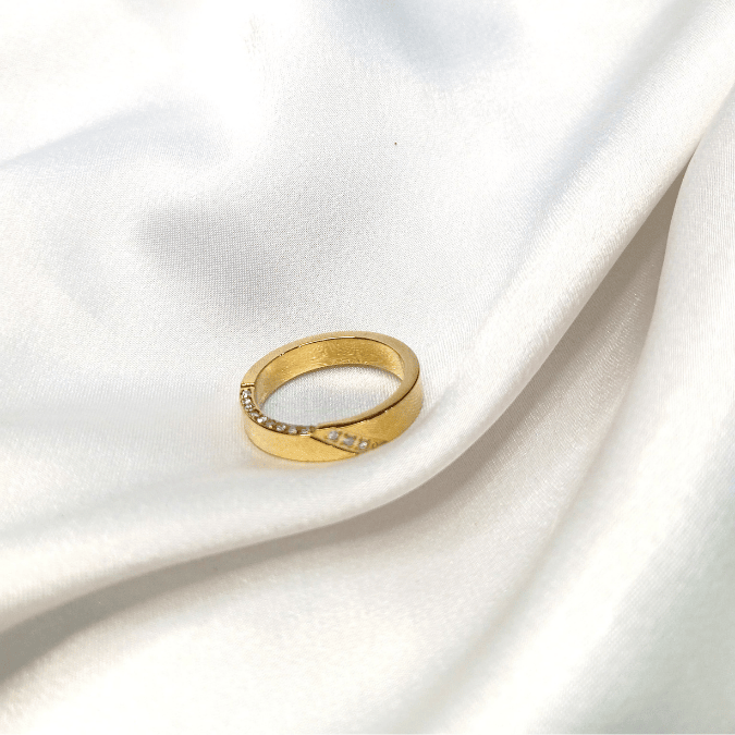 Untitled design(158) Front/Side Zircon Stainless steel Ring - Image 1