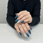 2D flower two shaded crystal sea blue nails set
